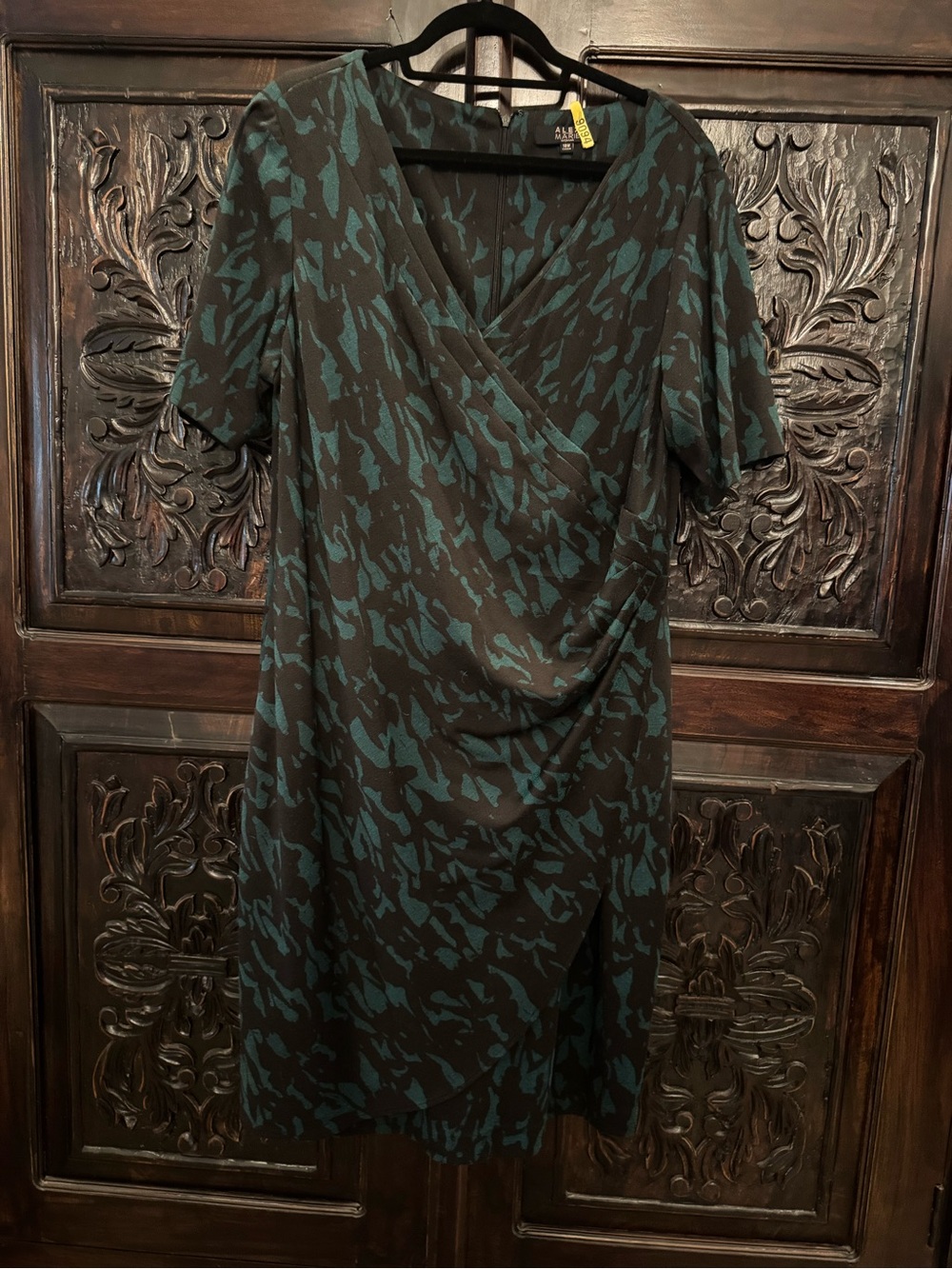 Alex Marie Women’s Plus Dress Black with Teal Abstract Print